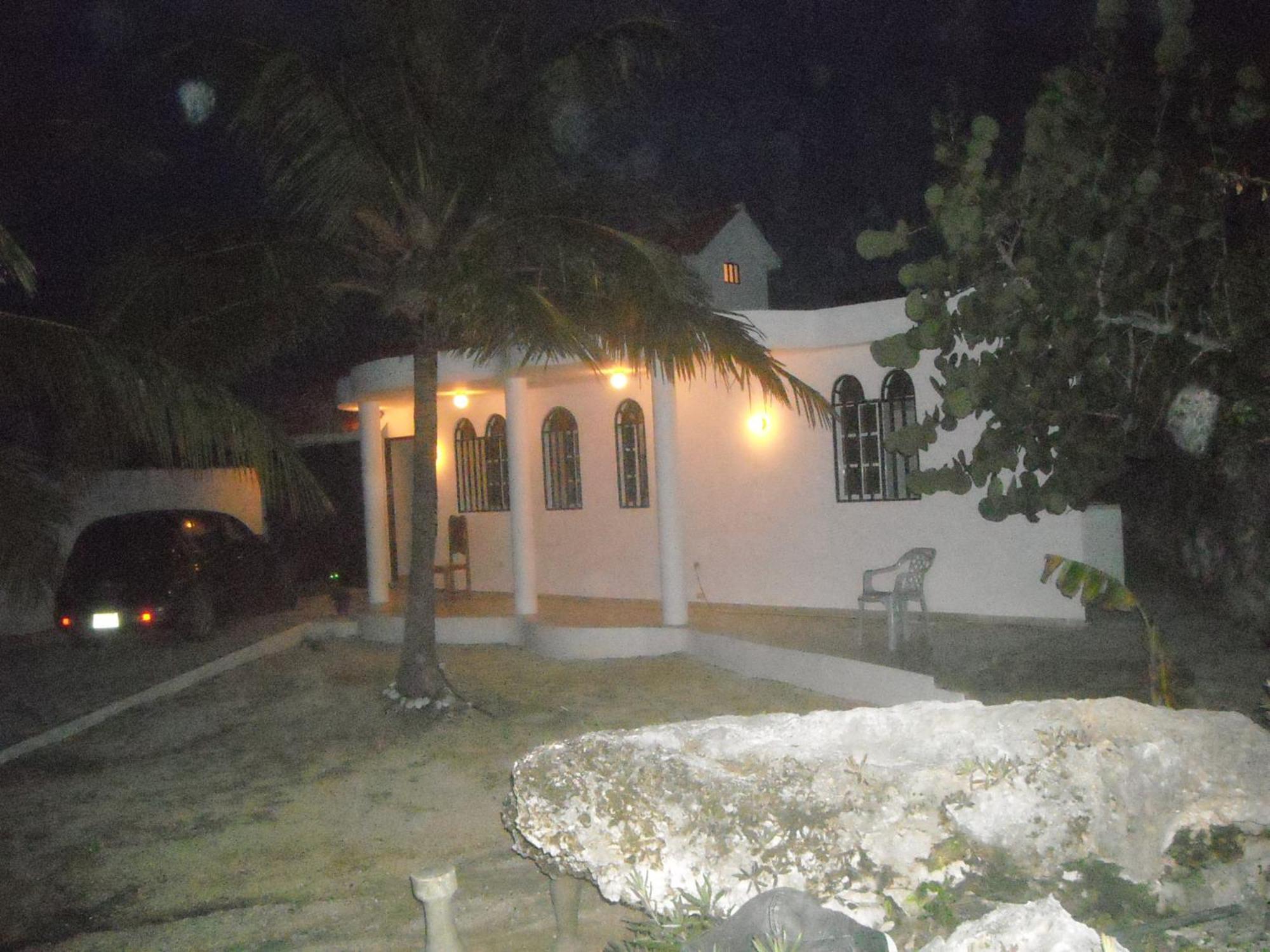 Guesthouse Villa La Isla Ла Романа Екстериор снимка